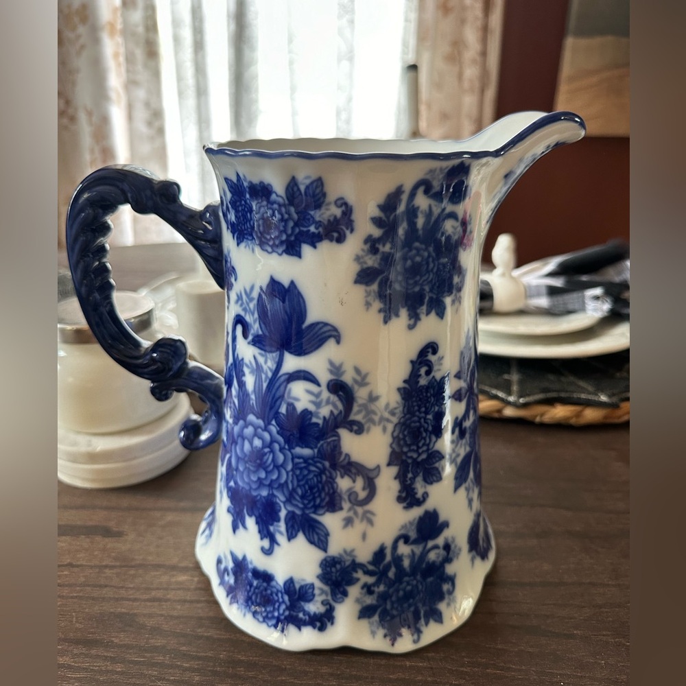 Vintage Cracker Barrel Pitcher Set